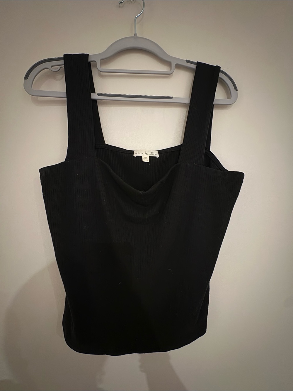 EUC Nine Britton Ribbed Black Crop Top
